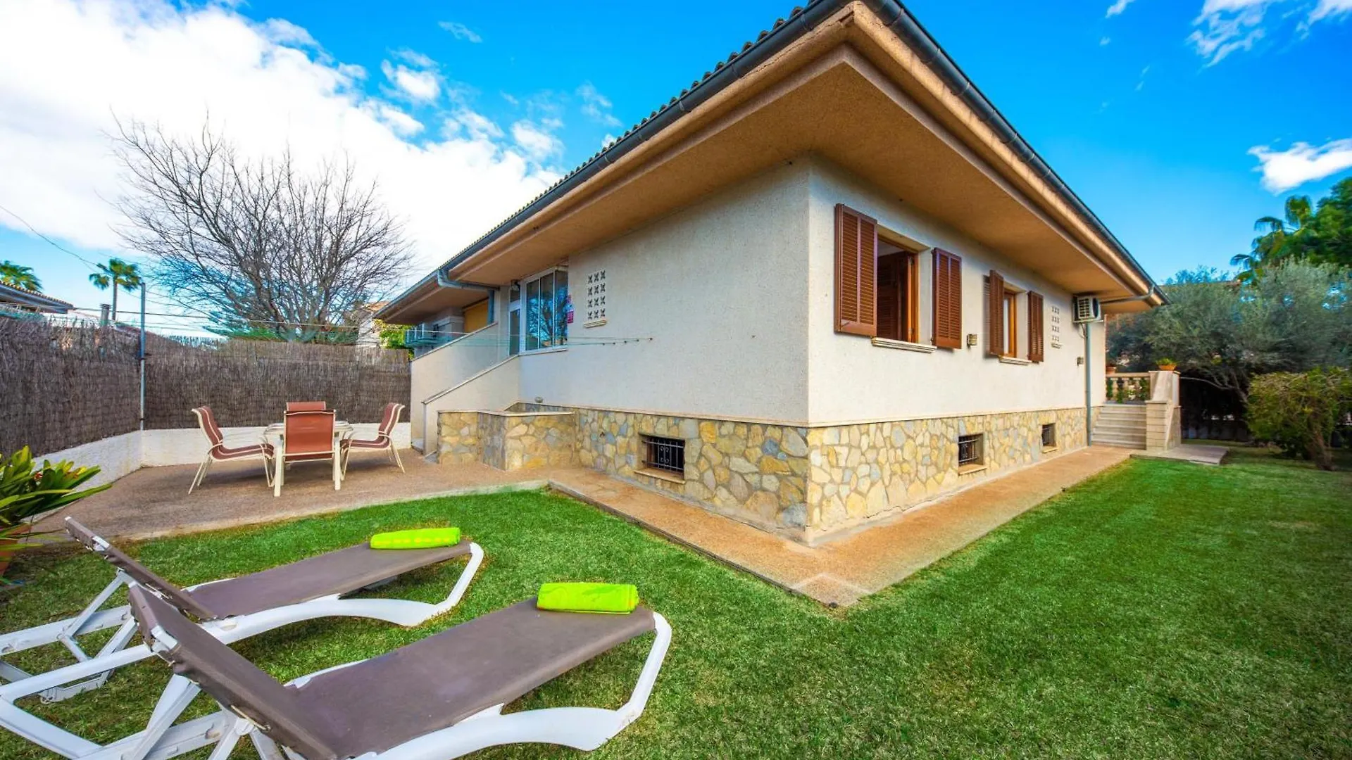 Chalet North House Villa Playa de Muro  Spain