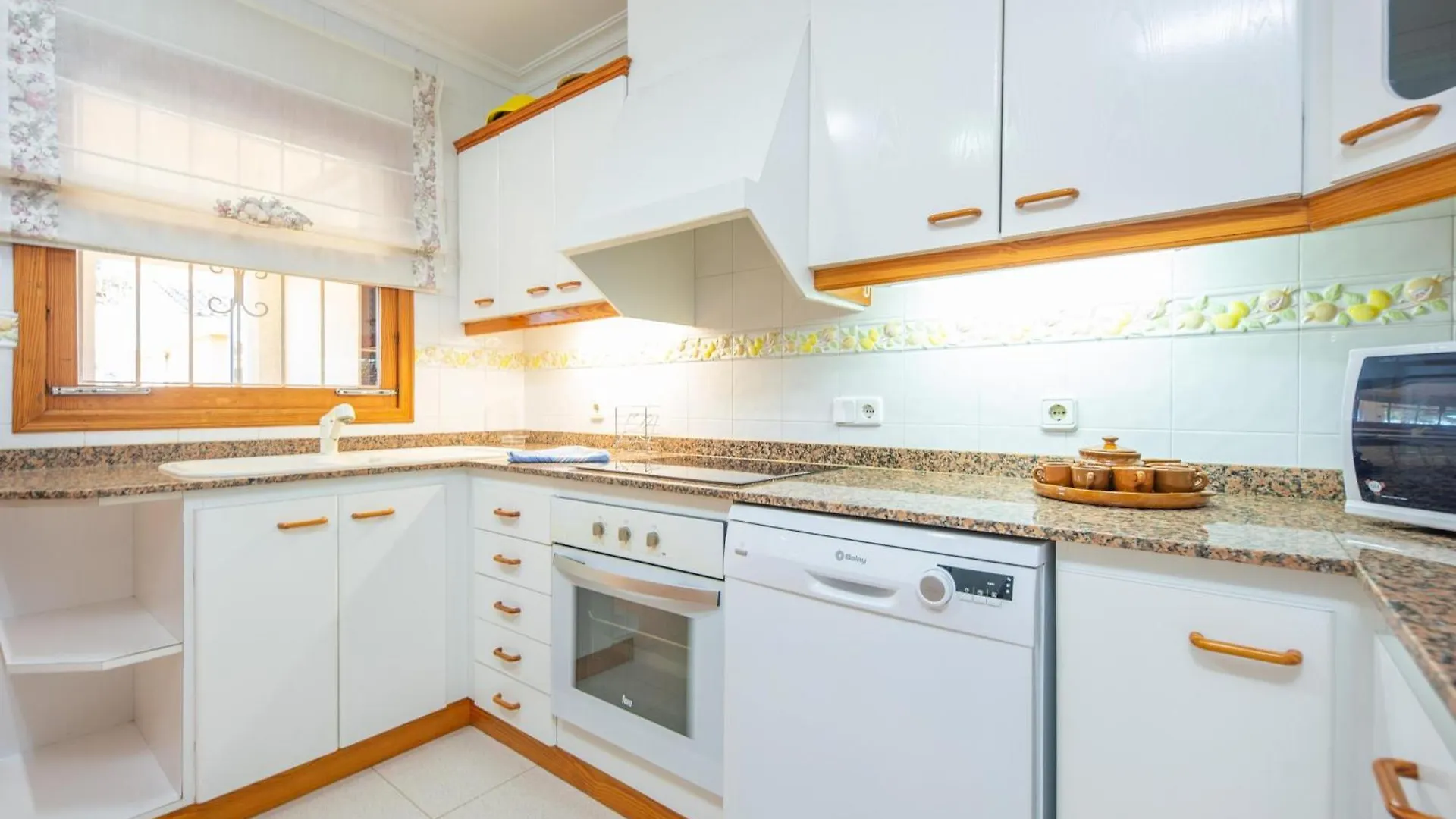 Шале Вилла North House Плайя де Муро